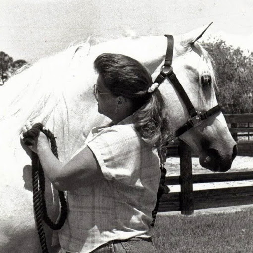Evelyn Frazier Photo 27