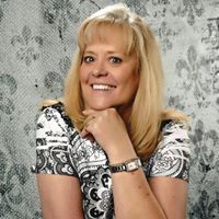 Kay Johnston Photo 35