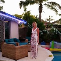 Julie Needham Photo 4