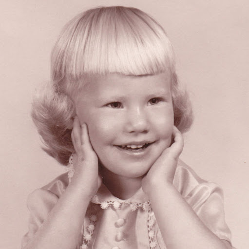 Ann Darling Photo 13