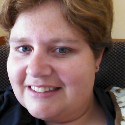 Stephanie West Photo 10