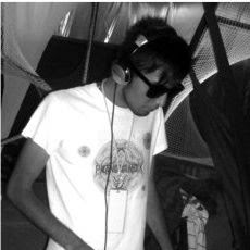 Omar Lara Photo 39