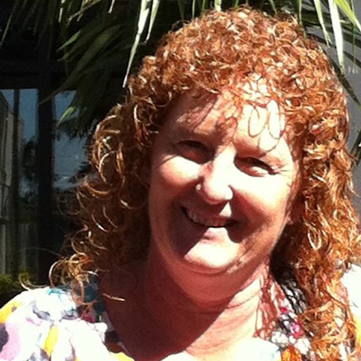 Melinda Hughes Photo 34