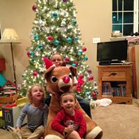 Laurie Hutchison Photo 6