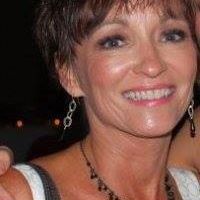 Lori Bennett Photo 17