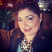 Alejandra Pina Photo 8