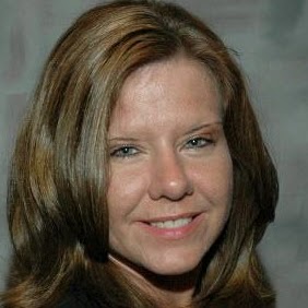 Christine Hendricks Photo 10