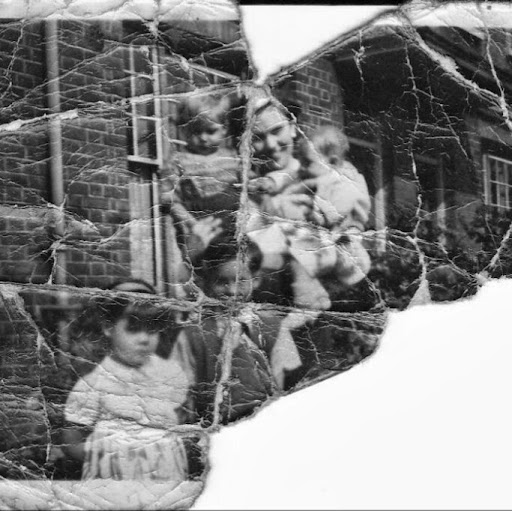 Susan Small Photo 36