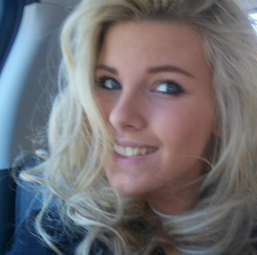 Emily Higgins Photo 34