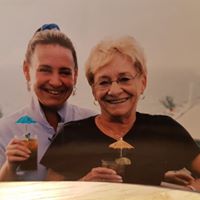 Suzanne Berg Photo 31