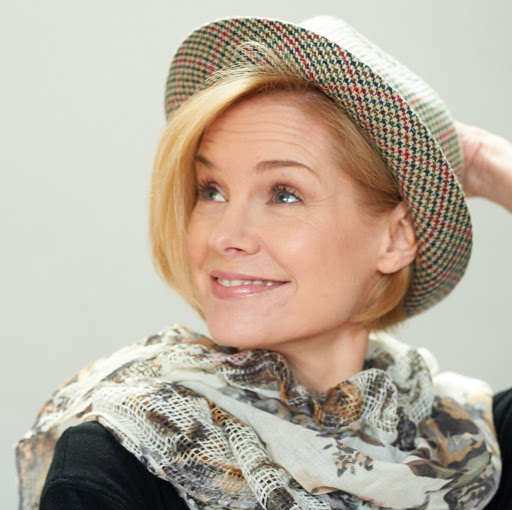 Cynthia Preston Photo 33