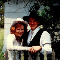 Billie Young Photo 42
