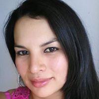Reyna Iglesias Photo 17
