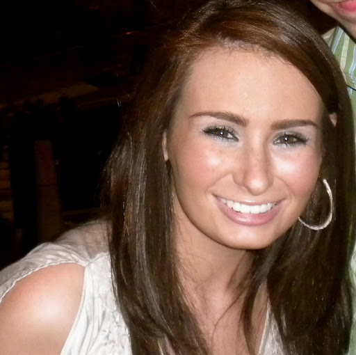 Elizabeth Whiting Photo 21
