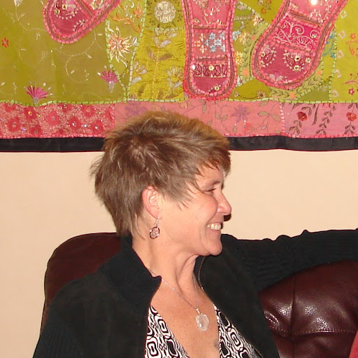 Darlene Hunter Photo 7