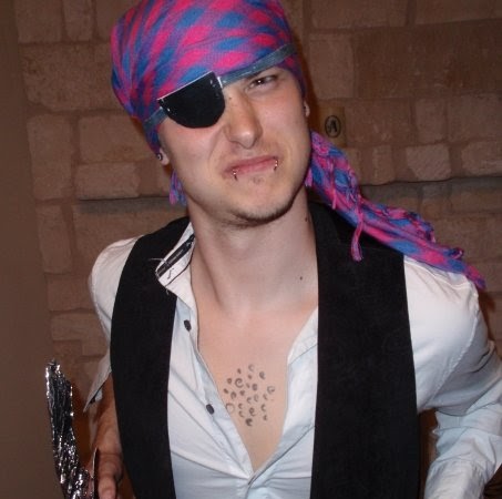 Josh Guthrie Photo 31