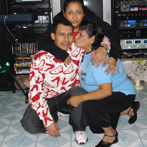 Jose Quinteros Photo 9