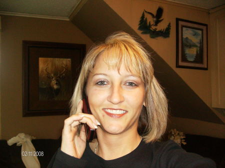 Angela Leonard Photo 16