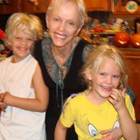 Bonnie Powers Photo 26