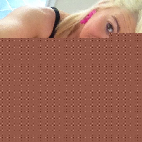 Kirsty Robinson Photo 24
