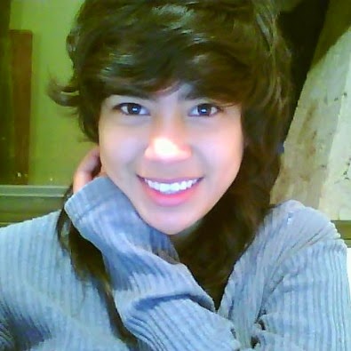 Alexandra Calderon Photo 15