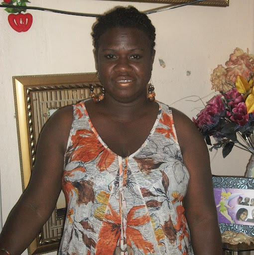 Charmaine Rowe Photo 17
