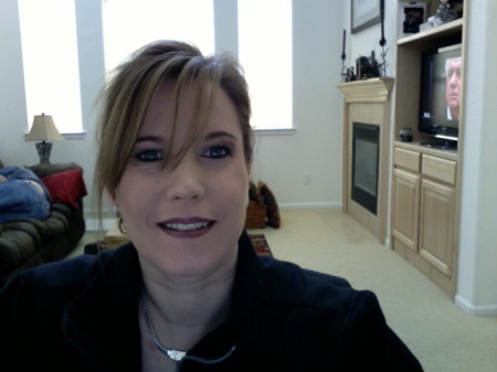 Jill Saunders Photo 36