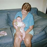 Julia Chapman Photo 46