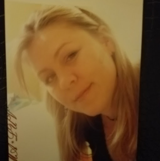 Kelly Hudson Photo 50