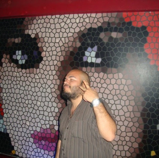 Enrique Tapia Photo 8