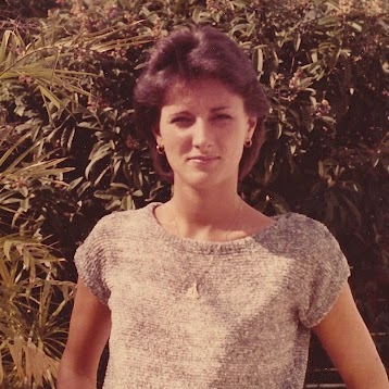 Paula Maxwell Photo 11