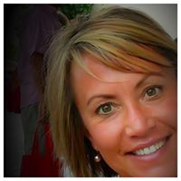 Jennifer Toth Photo 40