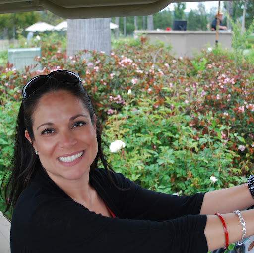 Anna Baez Photo 8