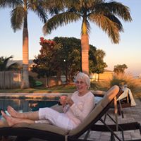 Elizabeth Echols Photo 25