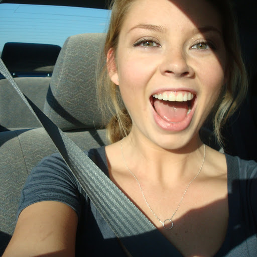 Lauren King Photo 48