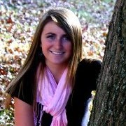 Laura Vance Photo 39