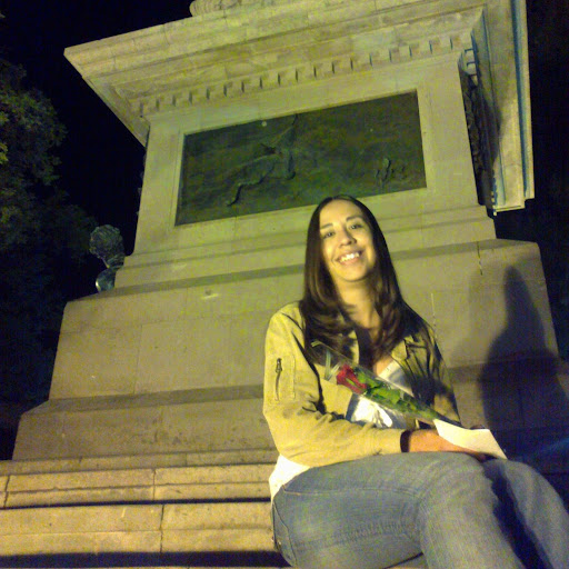 Alejandra Morales Photo 34