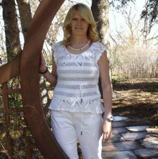 Kimberly Snow Photo 47