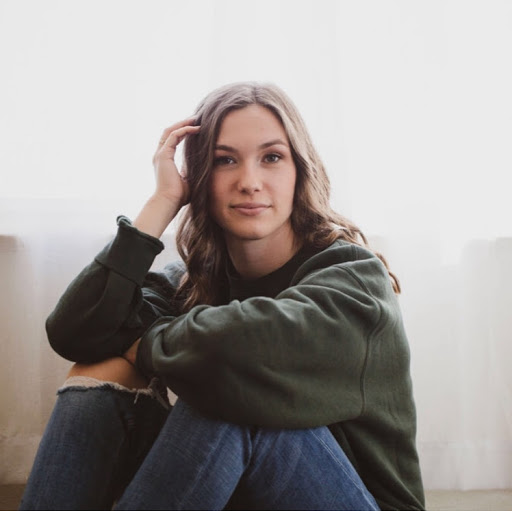 Addie Cook Photo 8