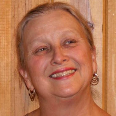 Vicki Montgomery Photo 26