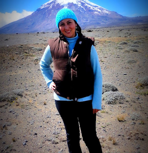 Lorena Salinas Photo 13