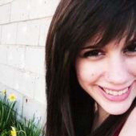 Ellen Logan Photo 34