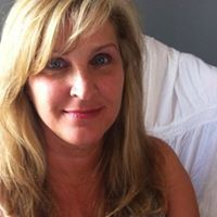 Deborah Peters Photo 33