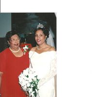 Linda Whitmore Photo 13