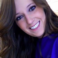 Catherine Larson Photo 25