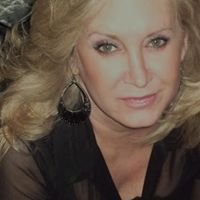 Tracy Cline Photo 35