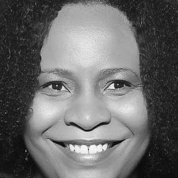 Toni Holloway Photo 11