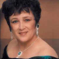 Carol Hutchison Photo 18