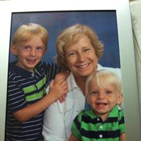 Laurie Schaefer Photo 22