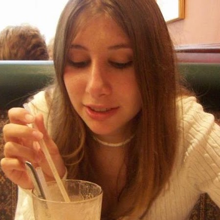 Katie Leonard Photo 39